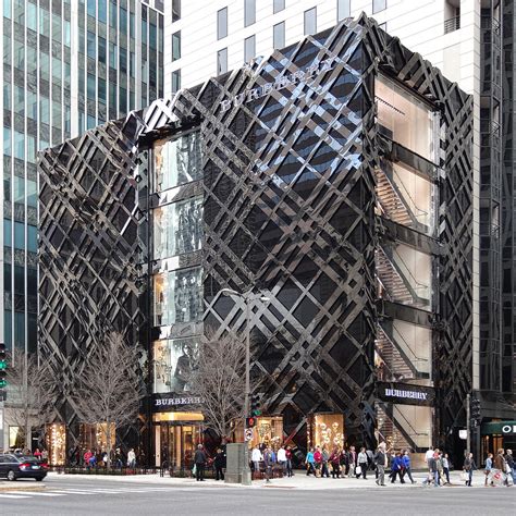 burberry stores in chicago.